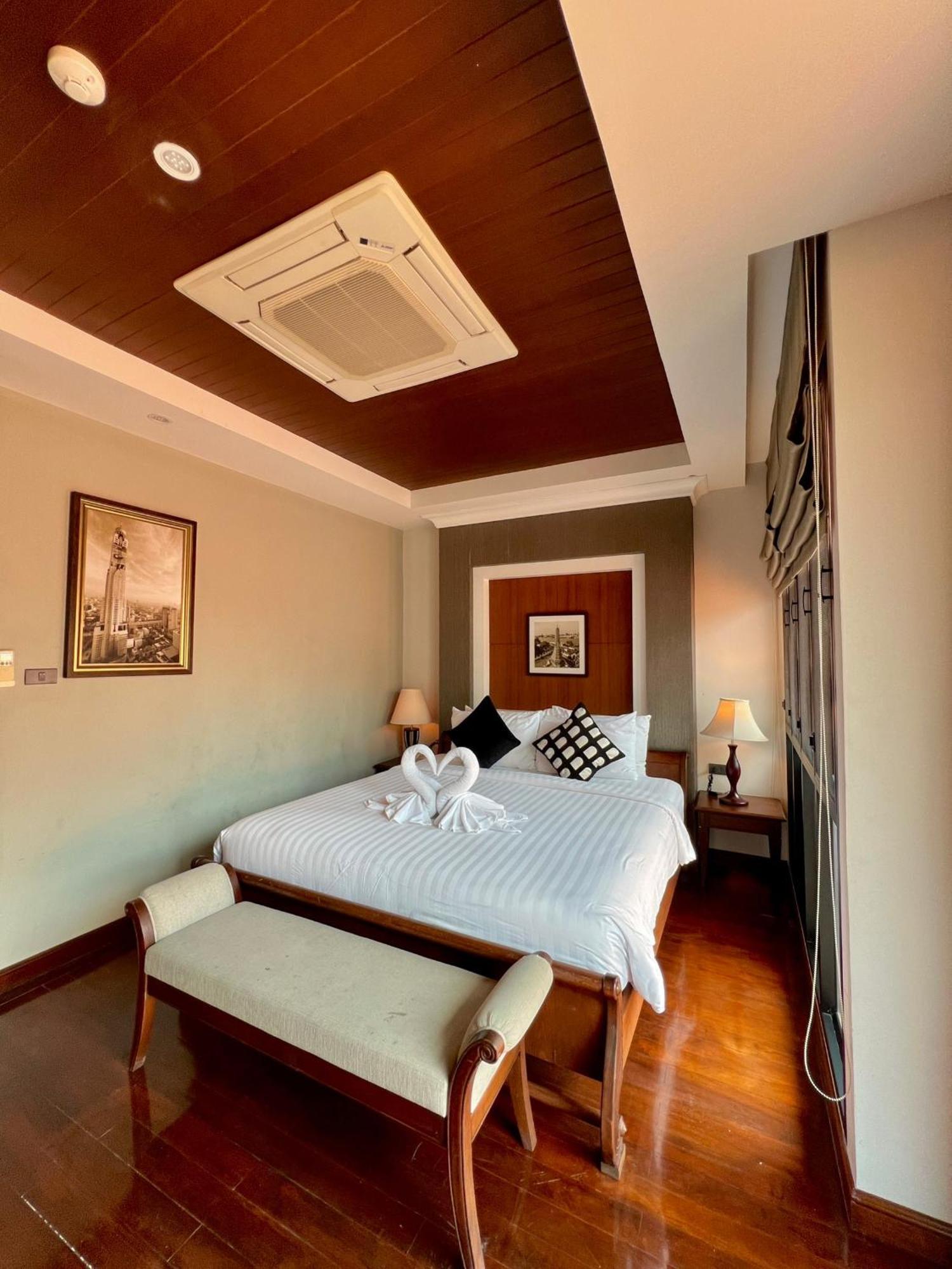 Yotaka Bangkok Hotel Exteriör bild